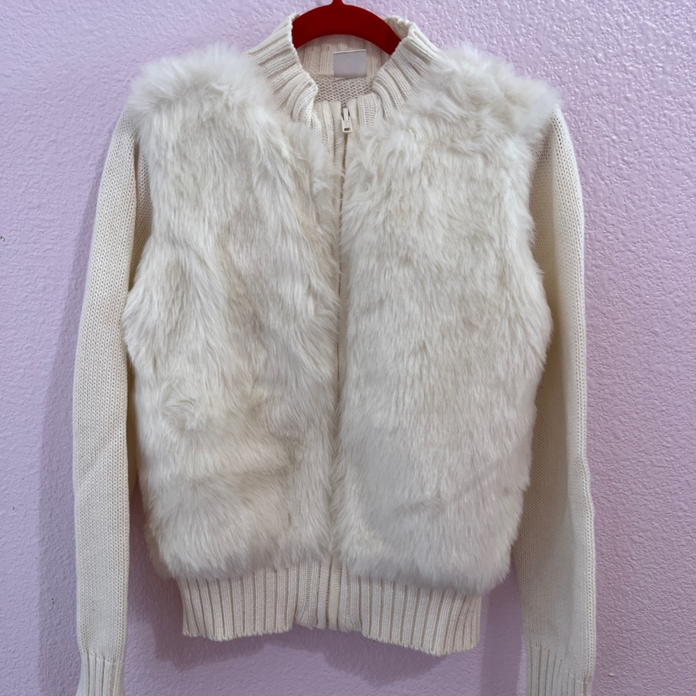 Gymboree girls white fur knit zip up size medium (7-8)